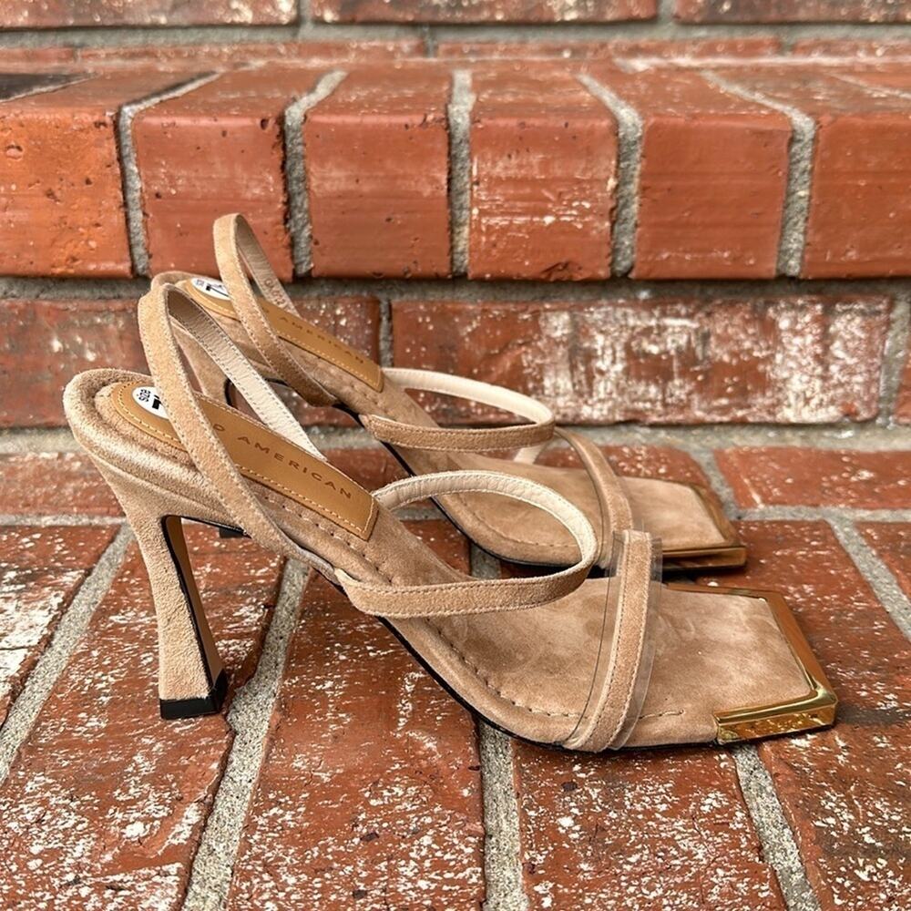 Good American The Standout Square Toe Strappy Sandal 7.5 Nude Suede Heel NWOT